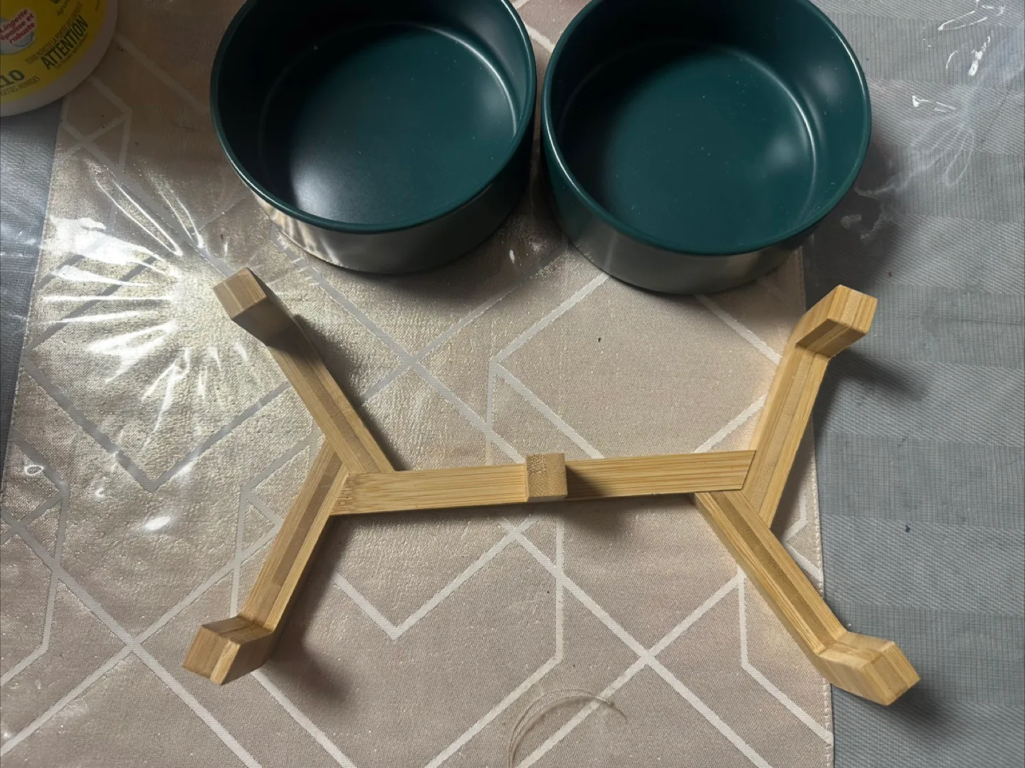 Double Pet Bowls with Bamboo Stand image indicator(4)