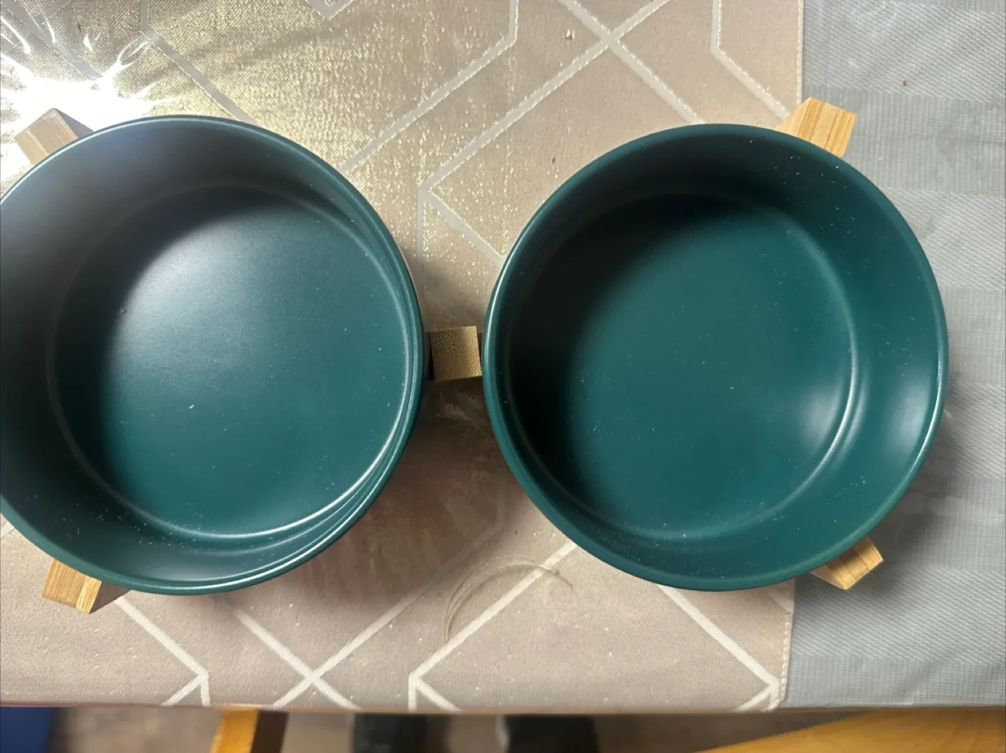 Double Pet Bowls with Bamboo Stand image indicator(3)