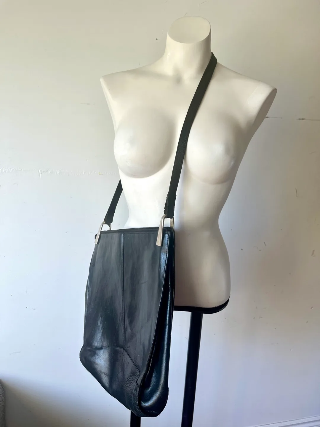 Vintage black purse thumbnail