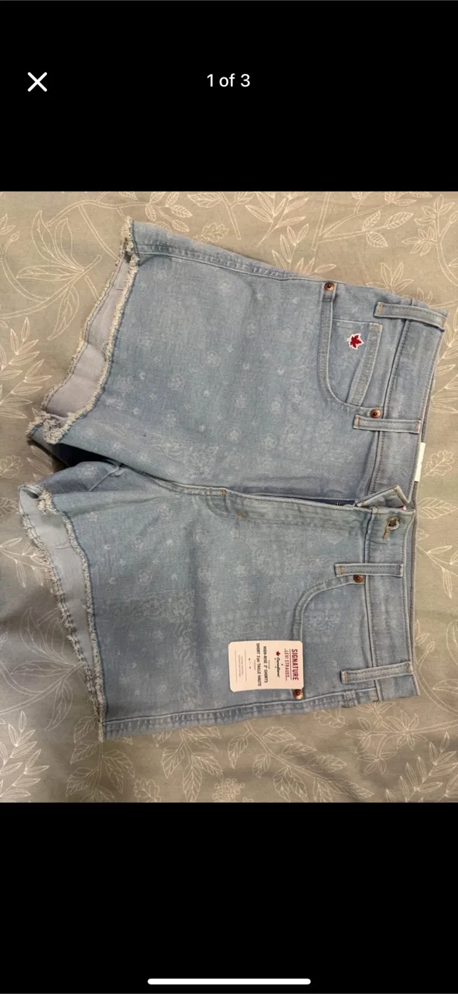 Levis, Denim shorts thumbnail