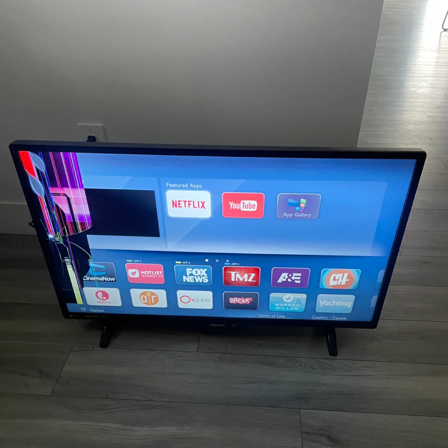 Philips 40" Smart TV - Damaged thumbnail