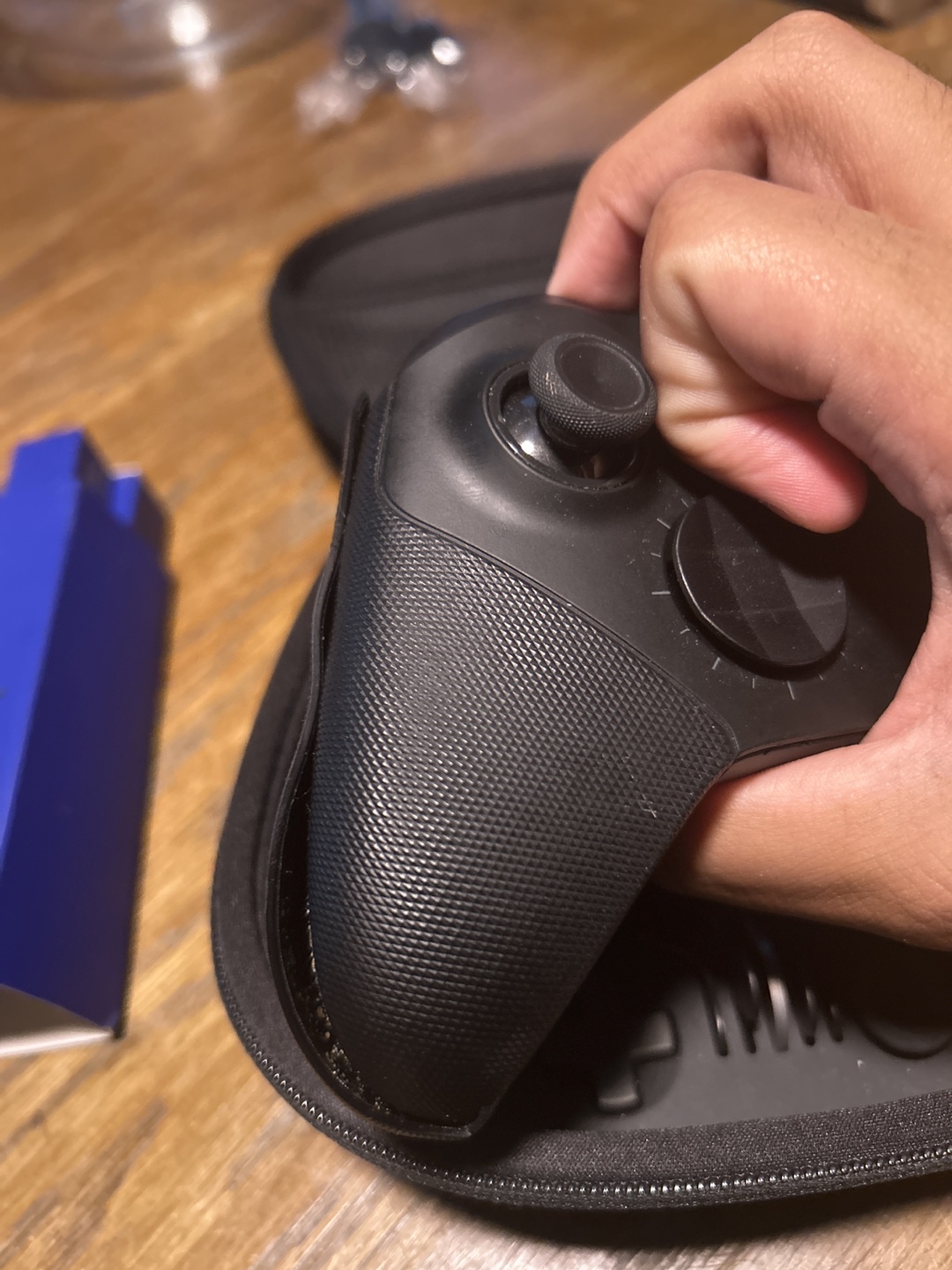 Xbox Elite Series 2 Wireless Controller - photo 3