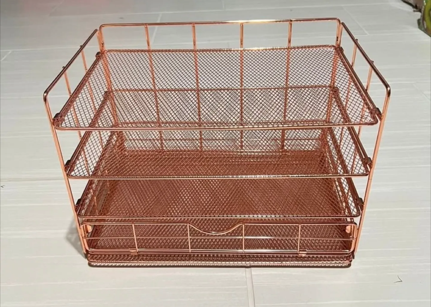 Rose Gold Metal Mesh Desk Organizer image indicator(2)