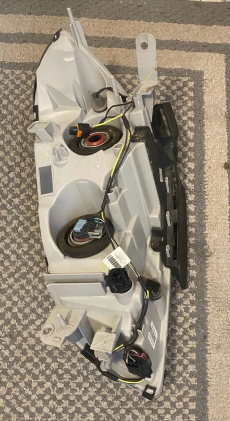 Chevrolet Malibu Headlights image indicator(2)