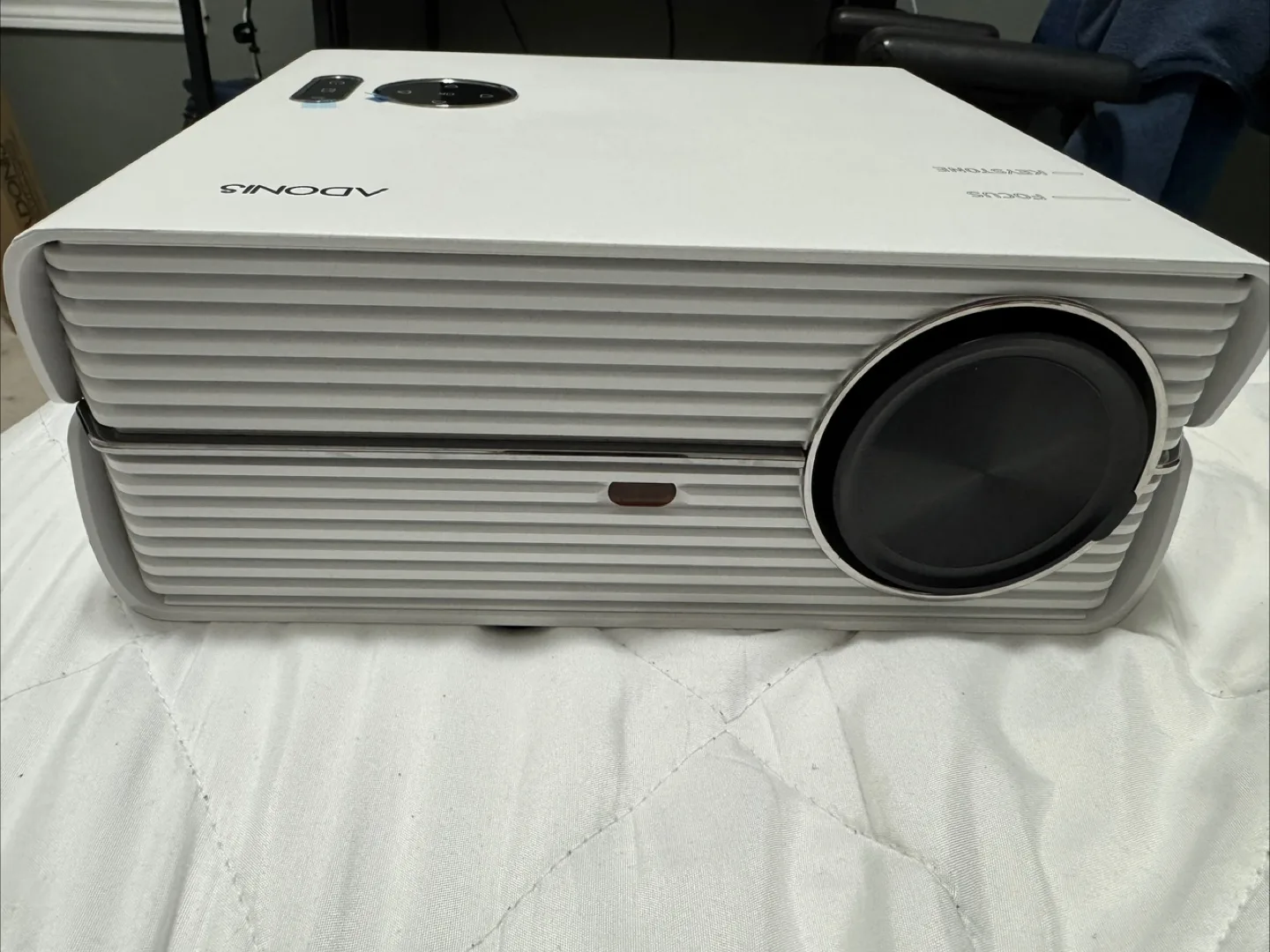 Adonis Projector & 72" Auto-Lock Screen - Like New!
