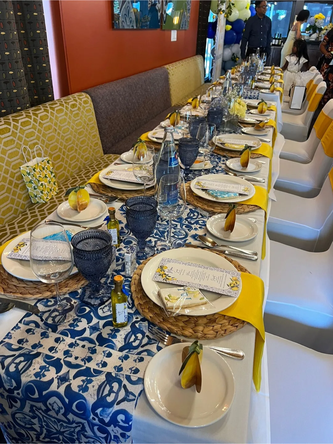 50 Yellow Cloth Napkins image indicator(6)