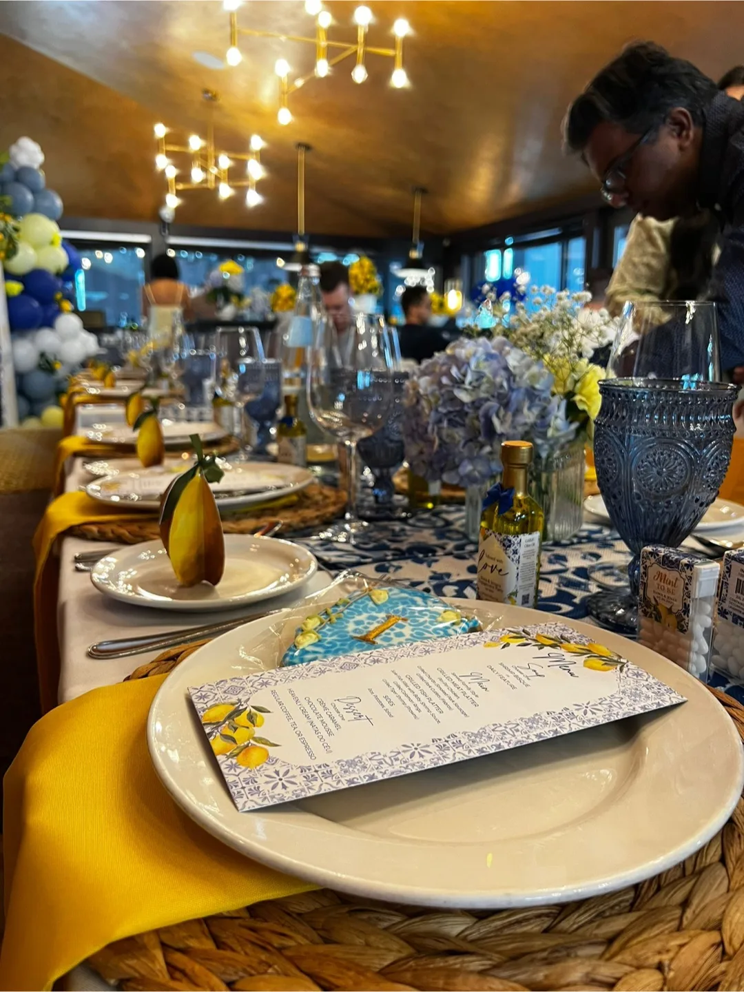 50 Yellow Cloth Napkins image indicator(7)