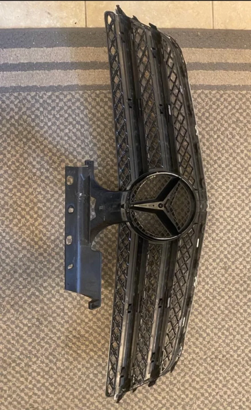 Mercedes-Benz E350 E550 COUPE Front Grill image indicator(2)