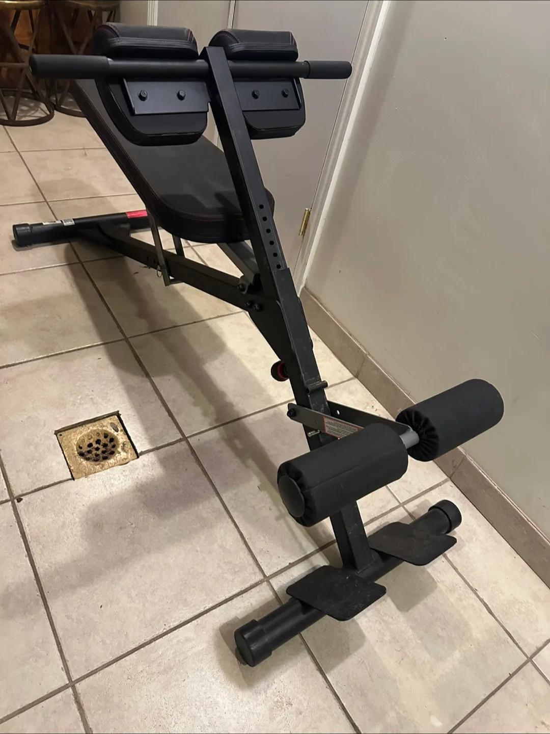 Bench Press with leg extensions and lower back plus decline thumbnail