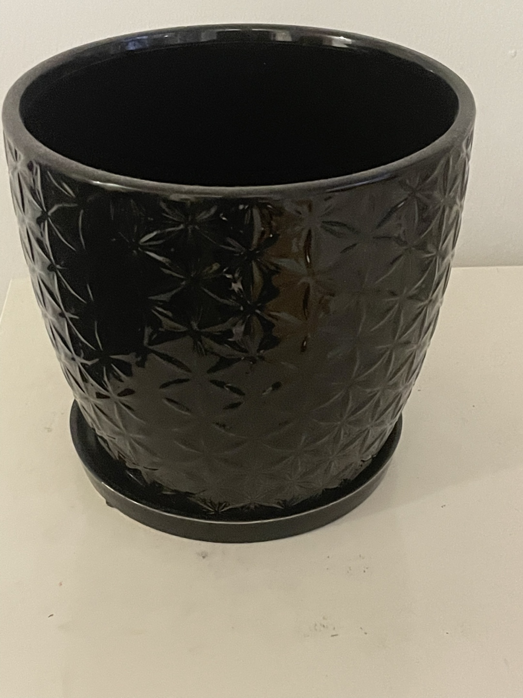Black Patterned Plant Pot with Saucer - photo 3