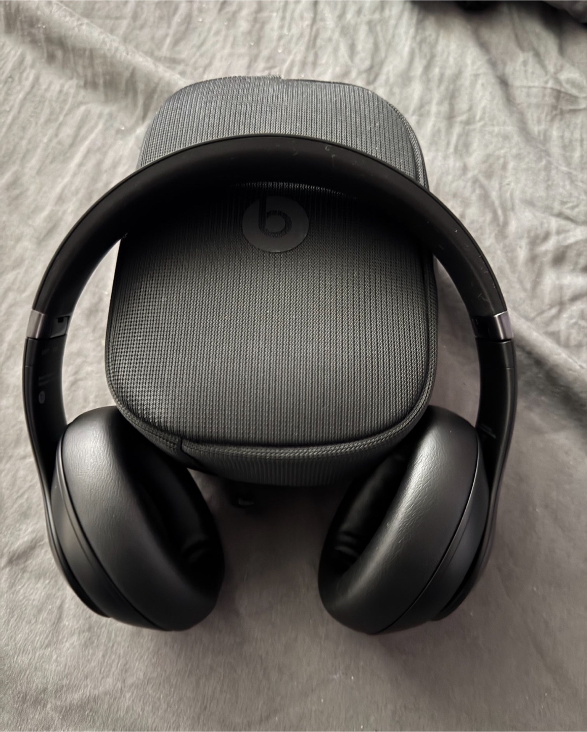 Beats Studio pro Headphones - Black