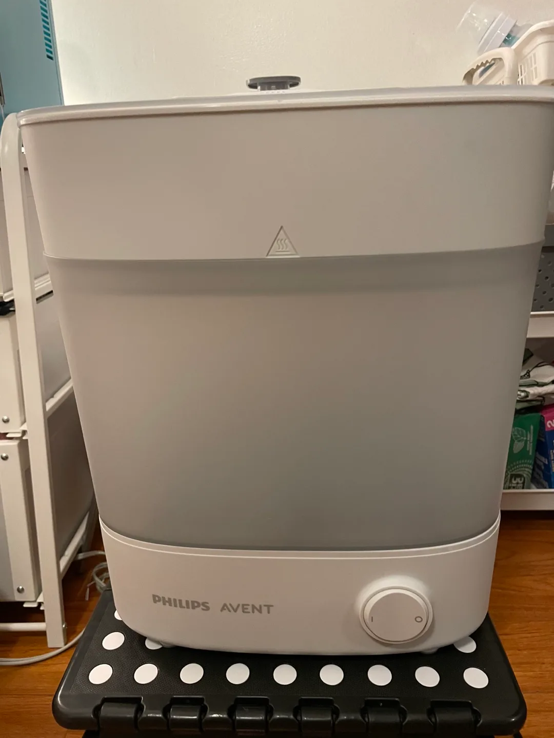 Philips Avent Fast Baby Bottle Warmer thumbnail