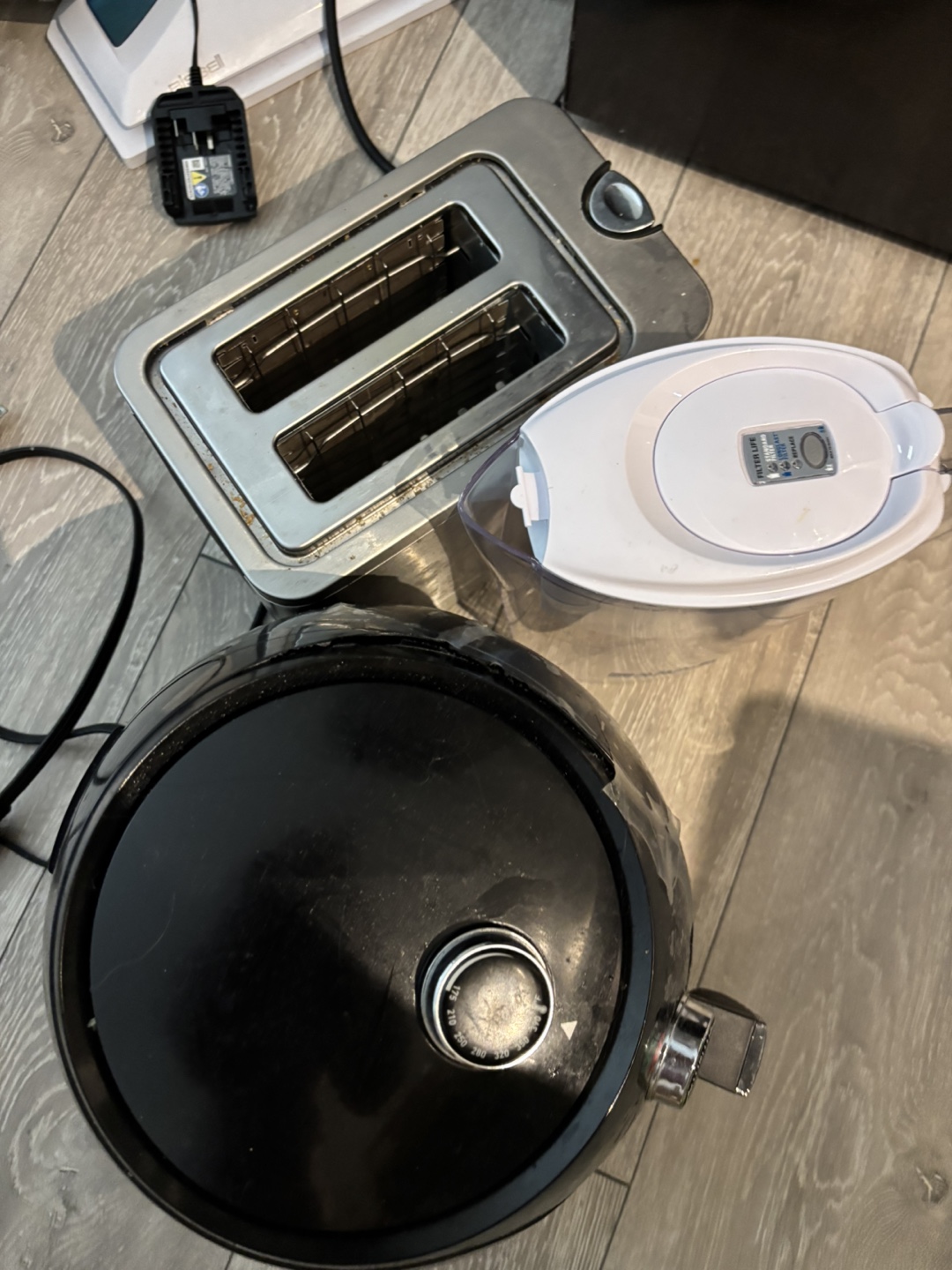 Toaster, Water Filter, Air Fryer