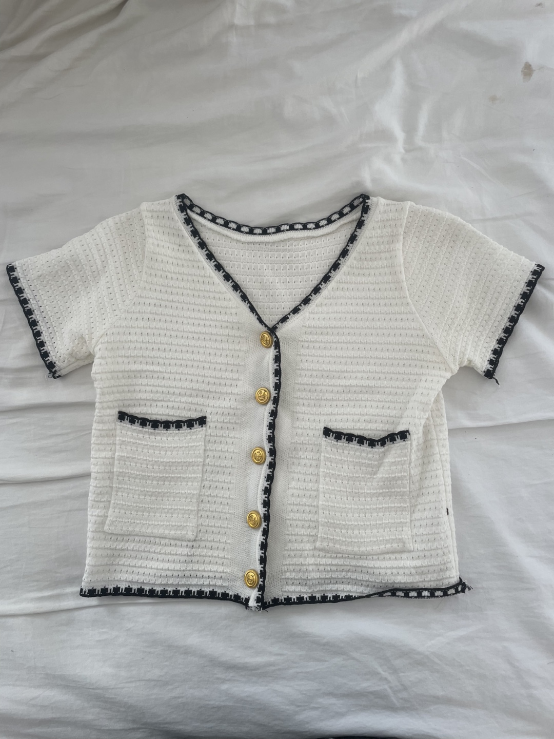 white cropped blouse