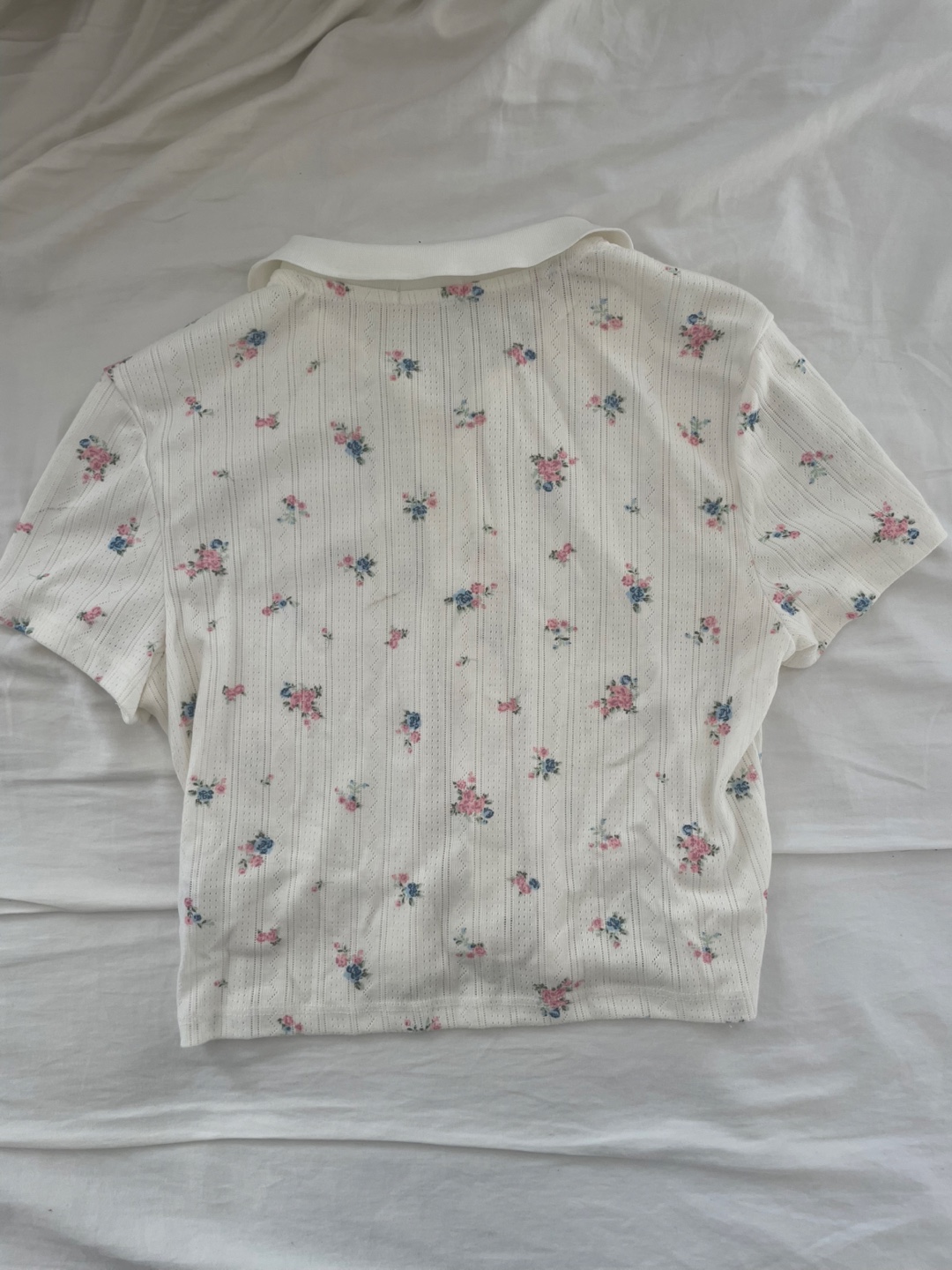 ardene cropped floral polo shirt - photo 3