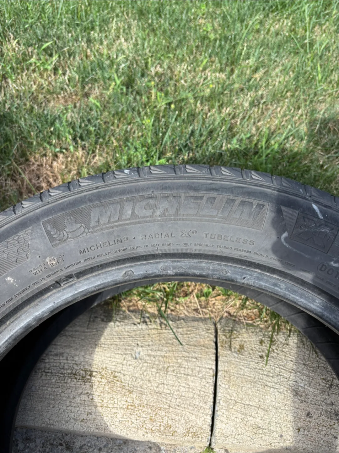 FS:  Set if 2 Michelin Latitude X-Ice 235/55R18 Tire image indicator(2)