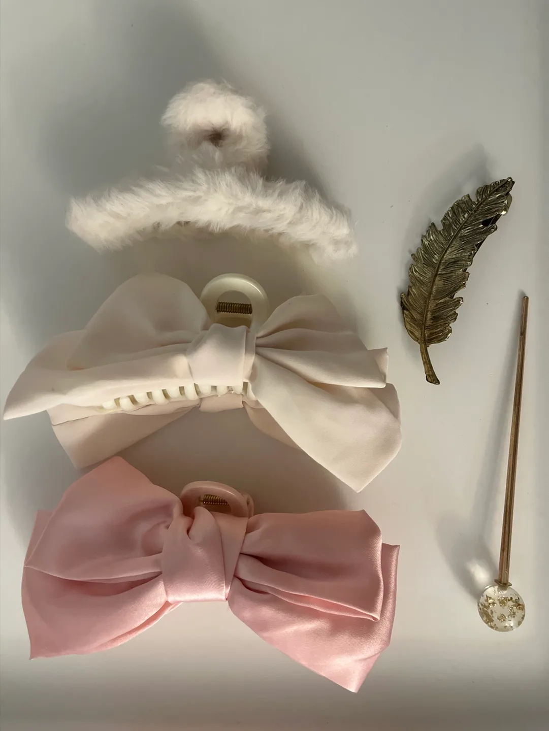 Hair Claw Clips & Accessories Bundle thumbnail