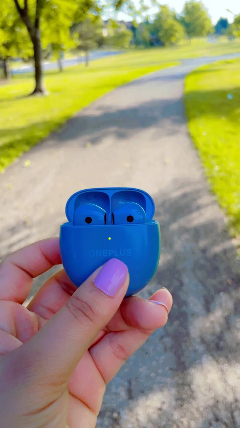 OnePlus Nord Buds 2r - Blue image indicator(2)