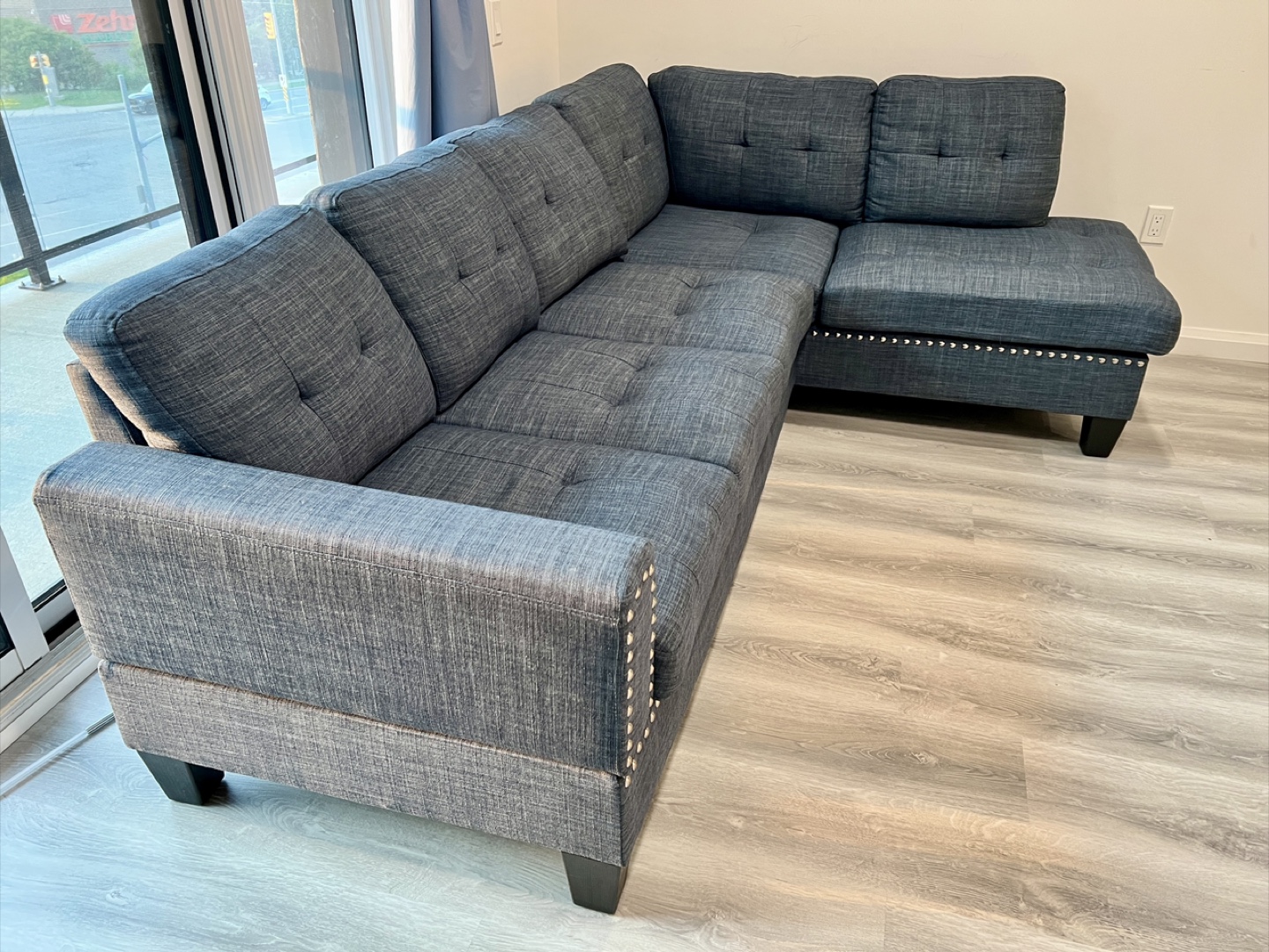 Sofa - Great Condition - photo 3