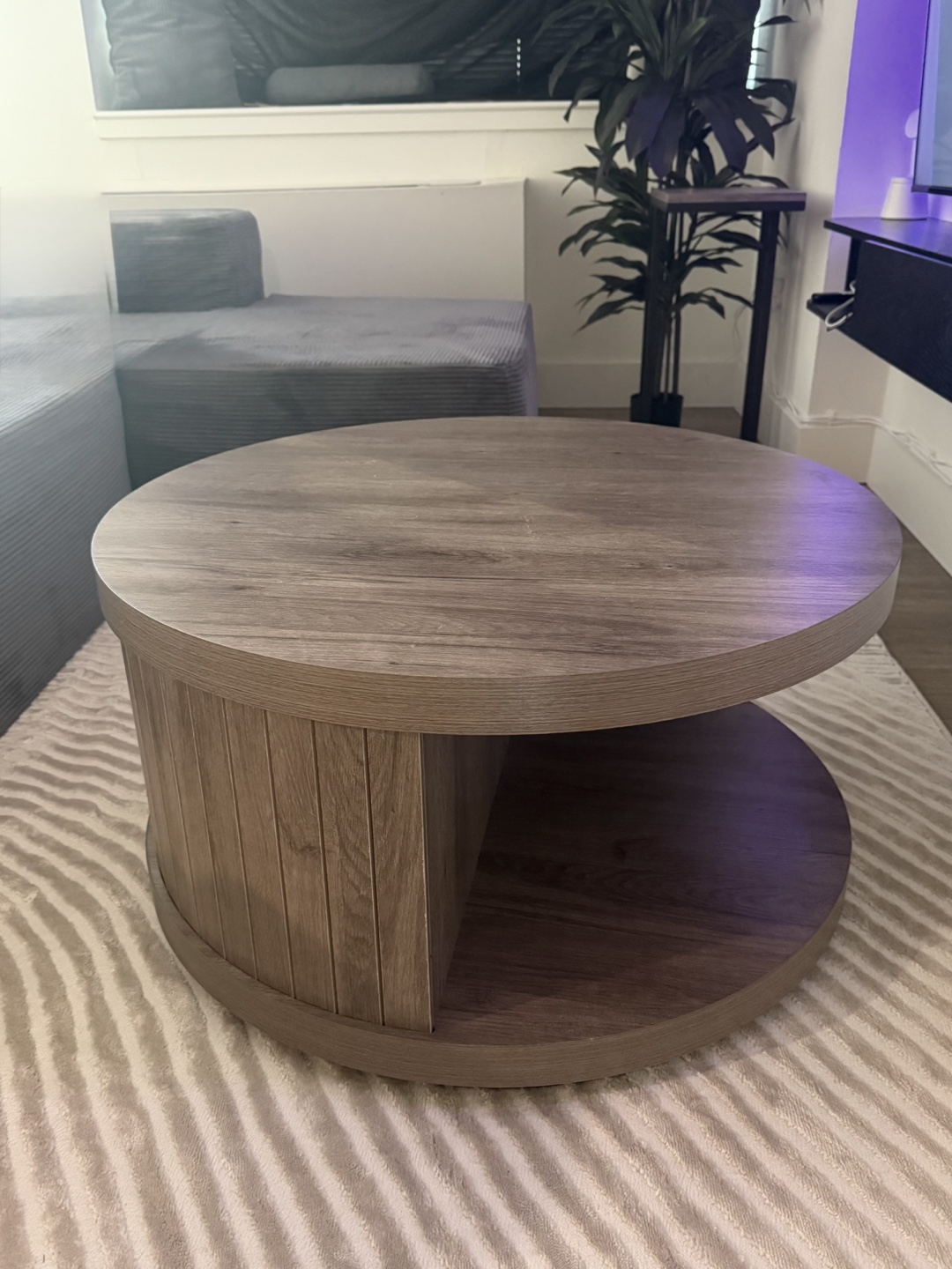 Round Wooden Coffee Table - photo 2