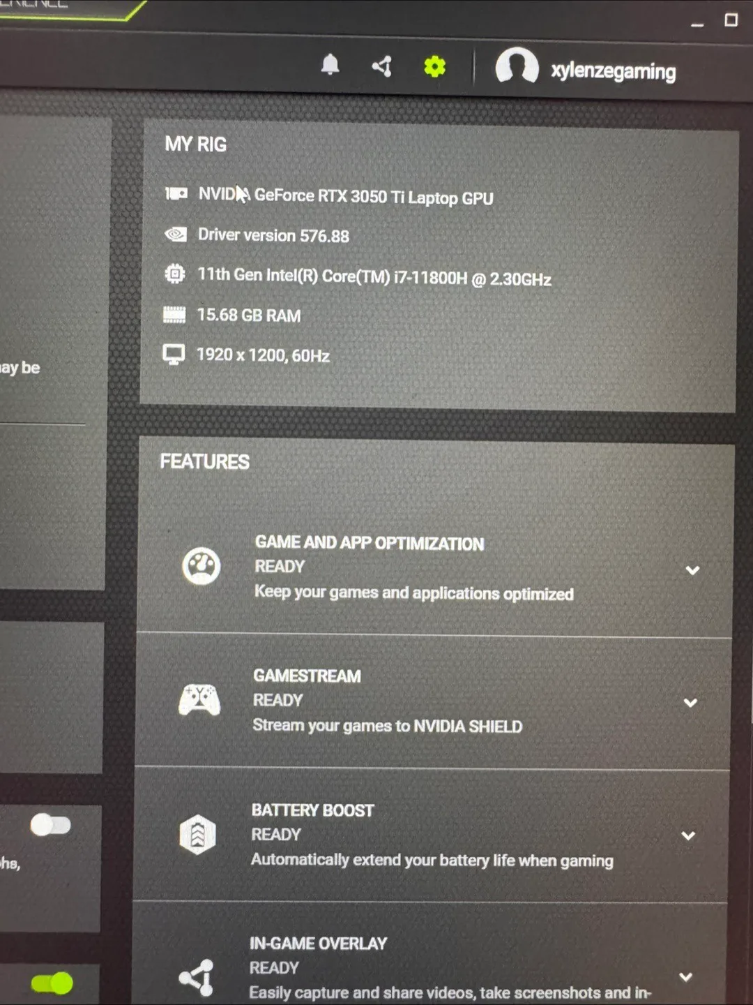 ROG ZEPHYRUS M16 LAPTOP image indicator(2)