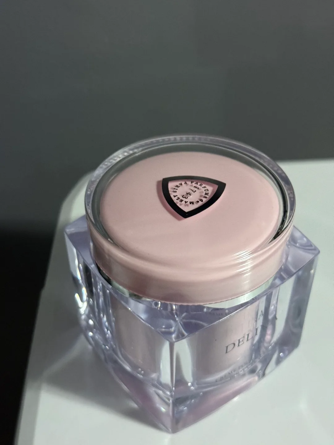 Delina body cream image indicator(2)