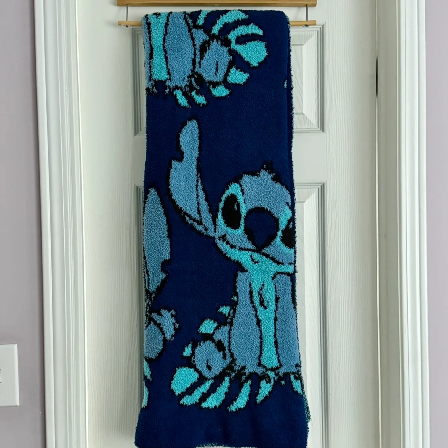 Disney Stitch Plush Blanket / Throw thumbnail