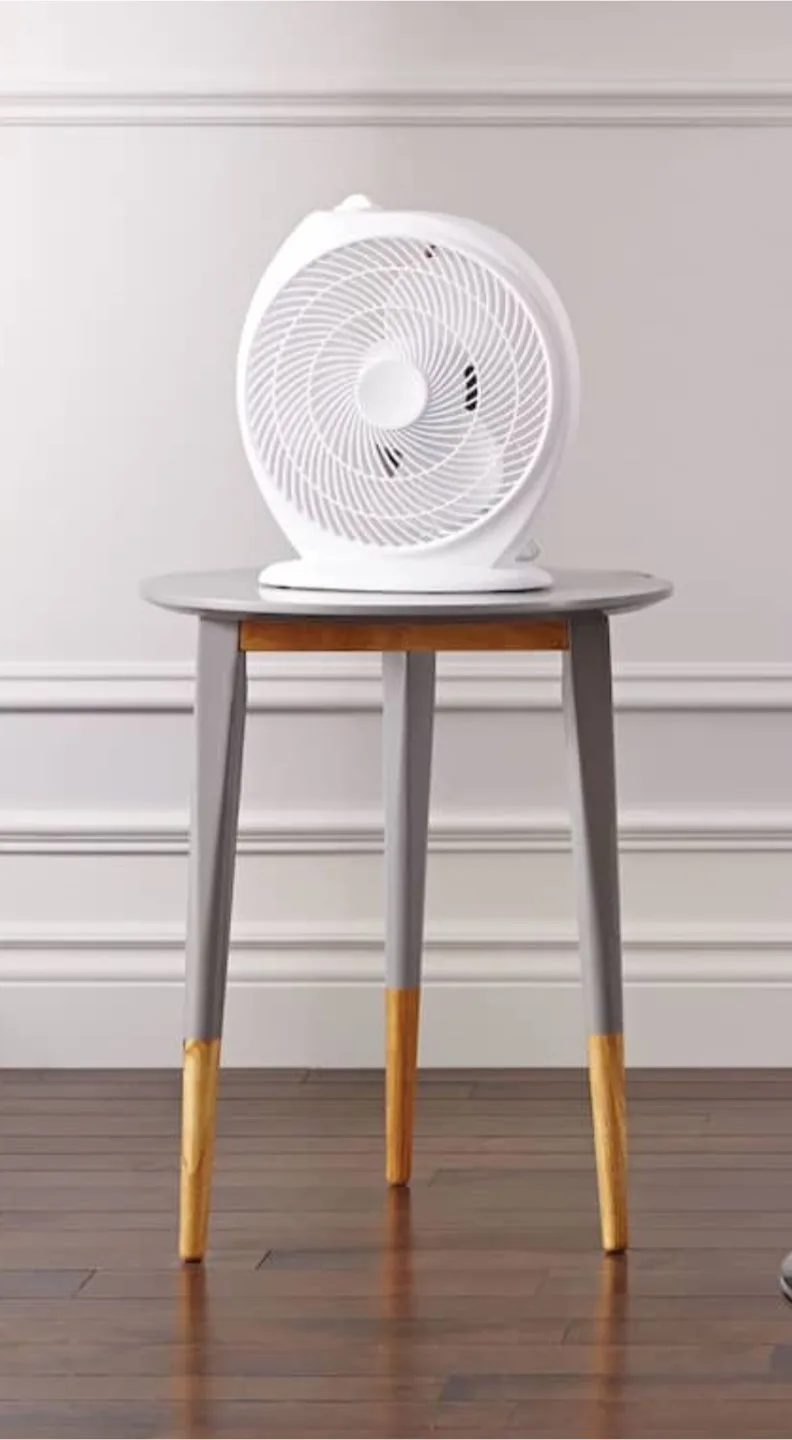 White Portable Table Fan thumbnail