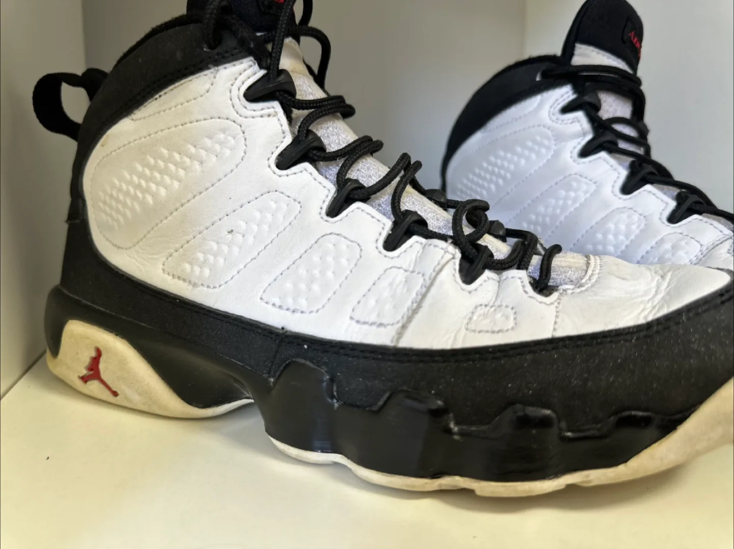 Air Jordan 8 Retro White/Black image indicator(4)