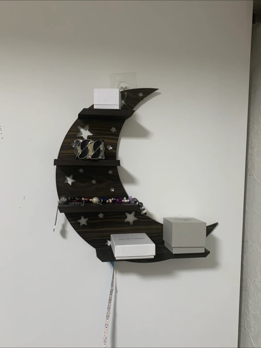 ‼️MOVING SALE‼️Crescent Moon Shelf with Light-up Stars image indicator(4)