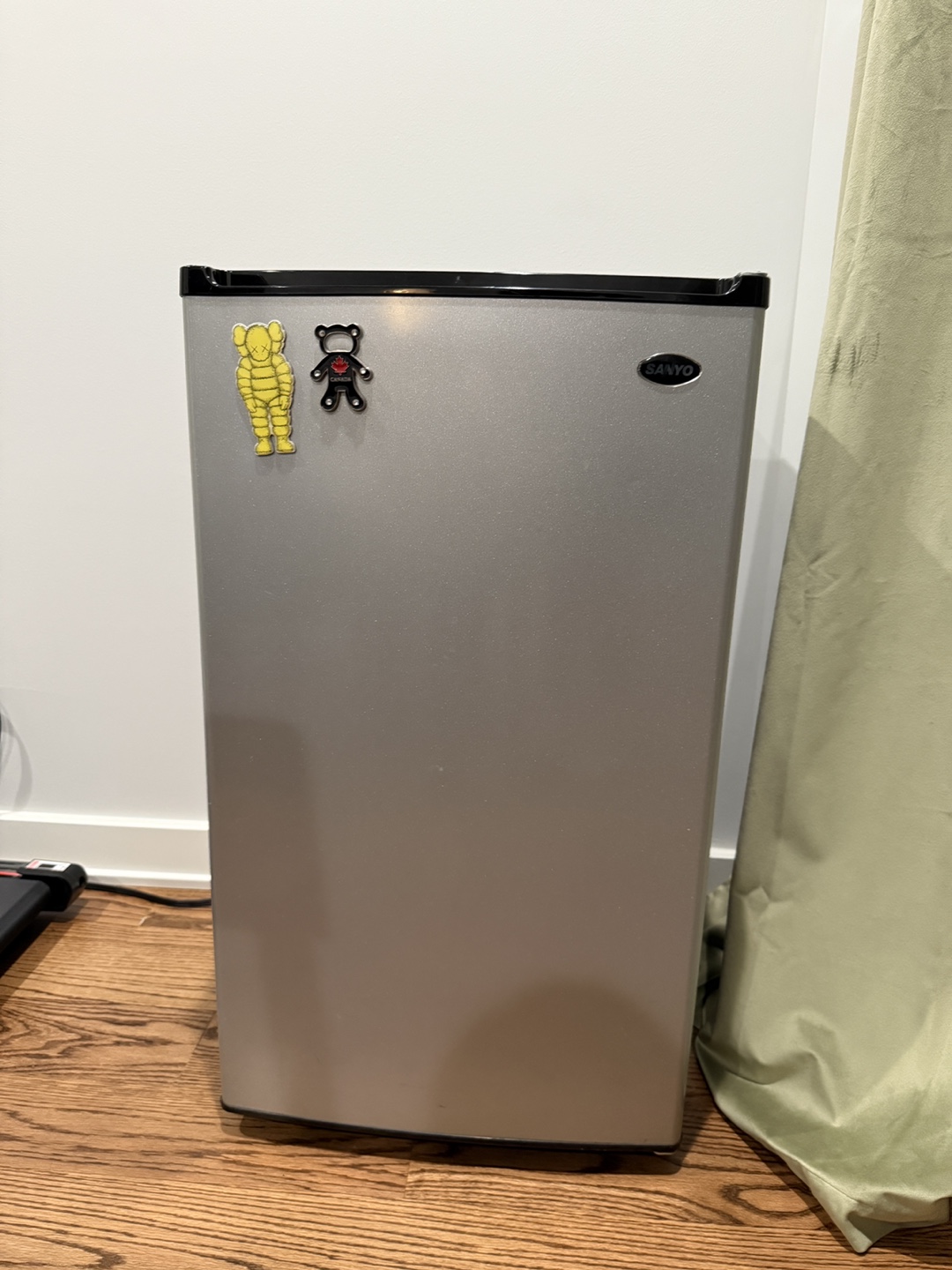 Sanyo Compact Refrigerator