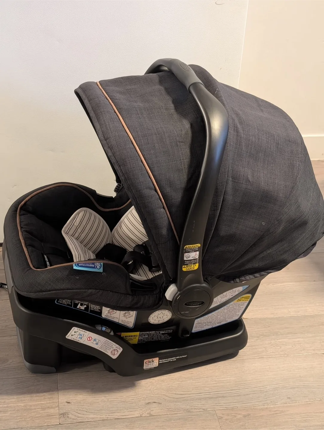 Graco SnugRide SnugLock 35 Infant Car Seat image indicator(2)