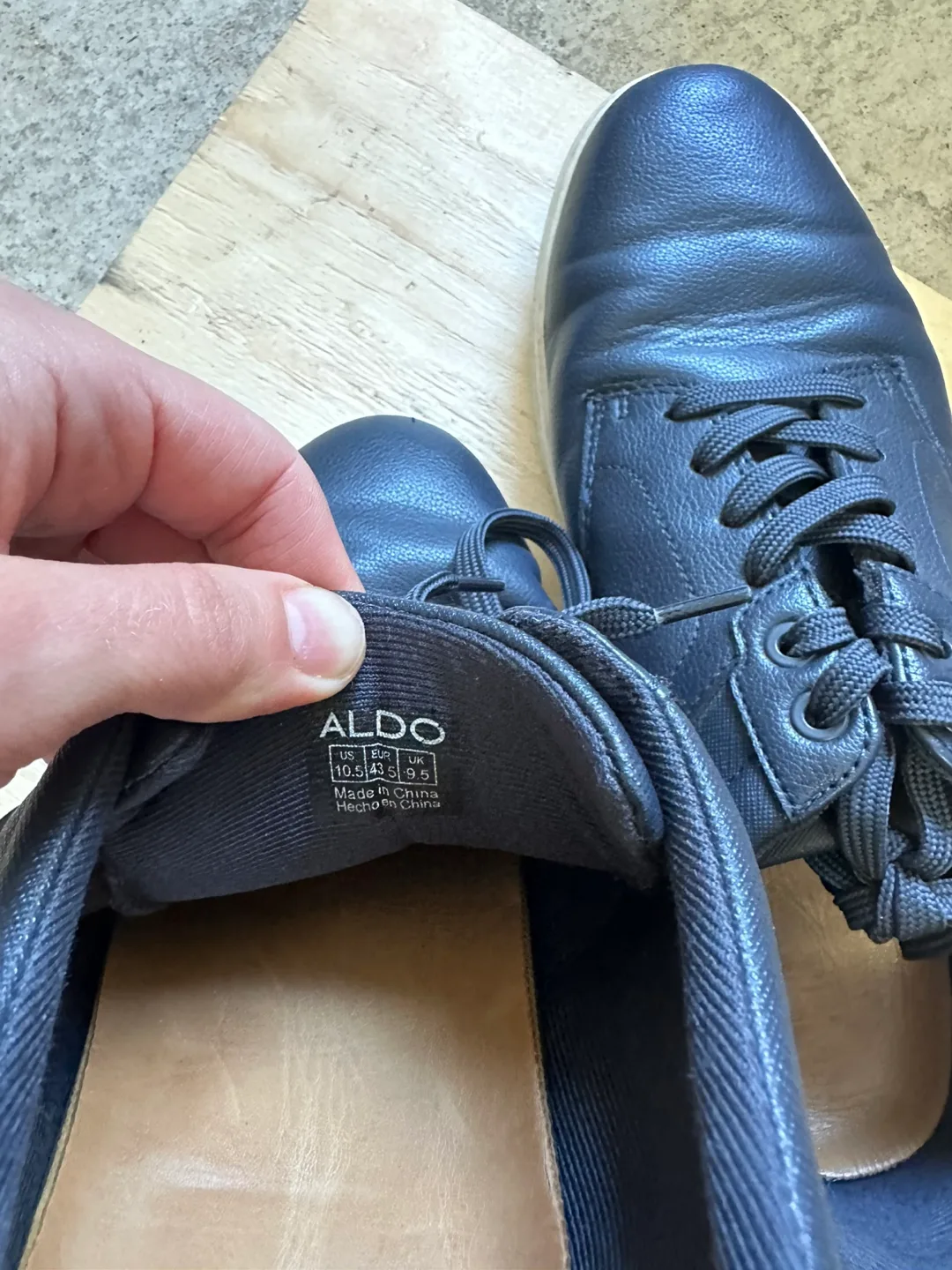 Mens faux leather sneakers - Size 10.5 image indicator(2)