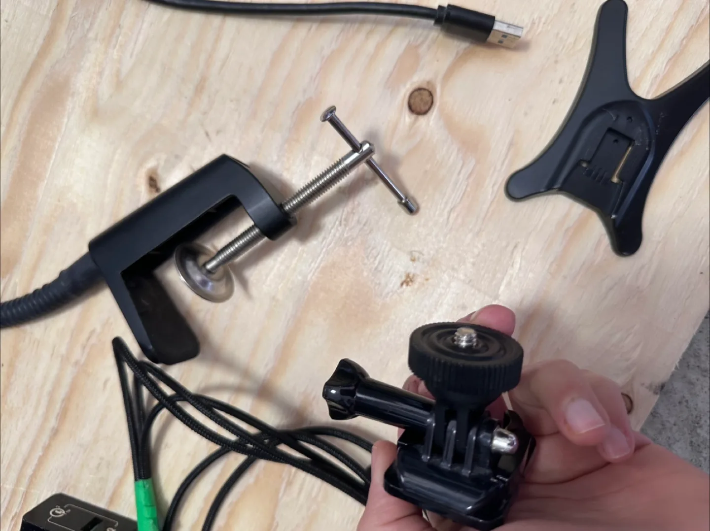 Anker Power Adapter & Ugreen Hub image indicator(2)