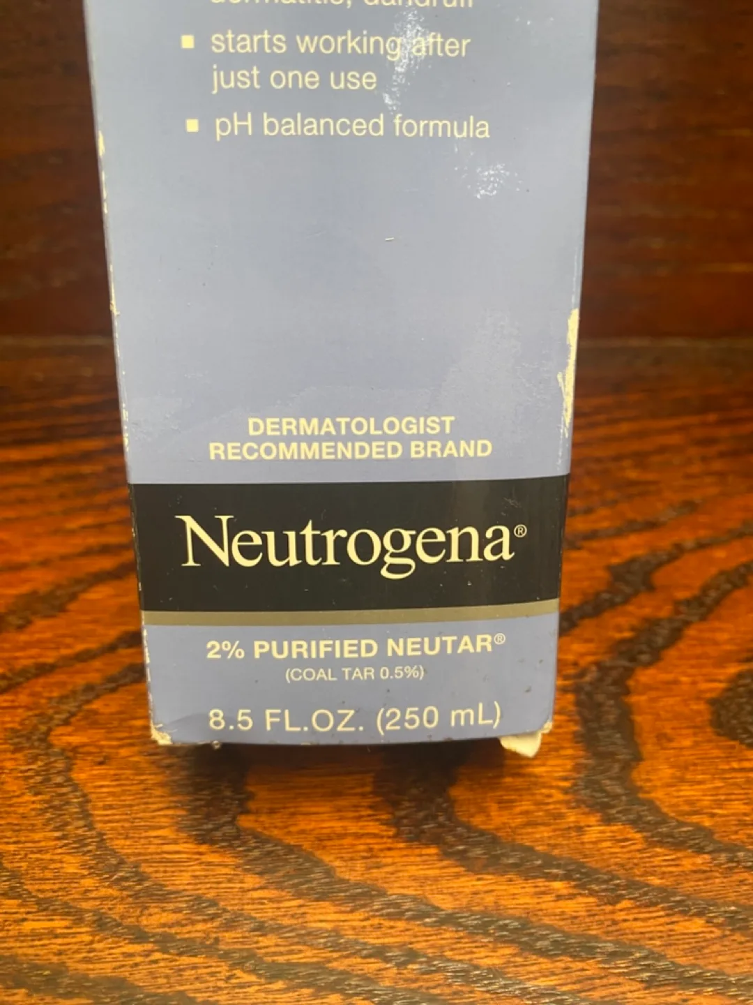 Neutrogena T/Gel Therapeutic Shampoo, 8.5 fl oz image indicator(8)