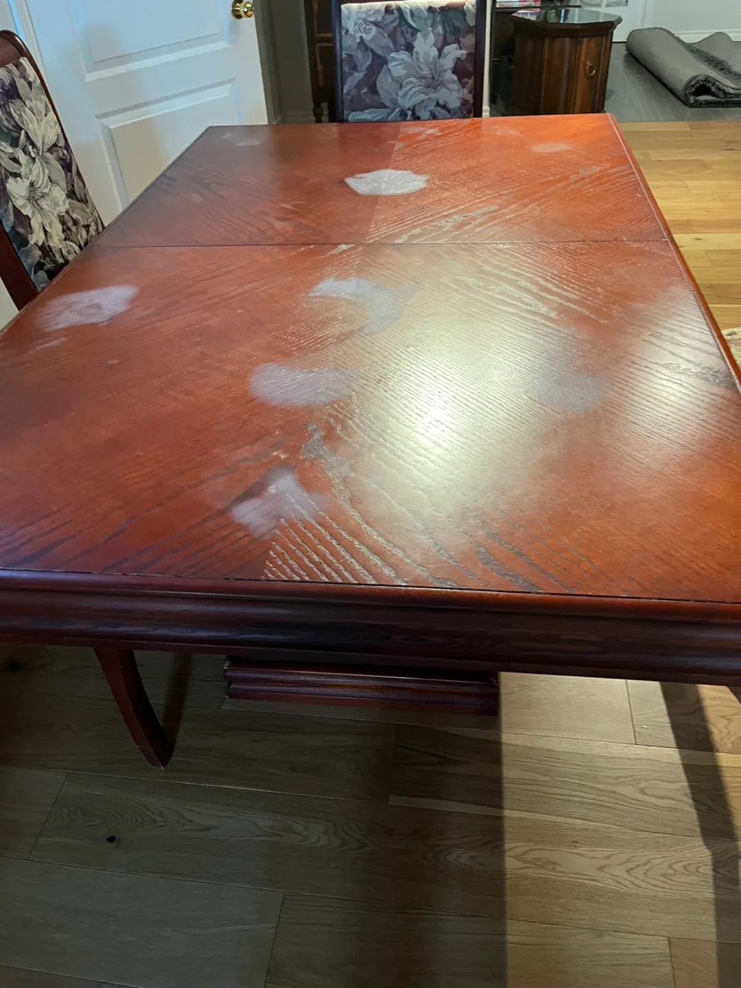 Hard wood Dinning table with 2 leaves thumbnail