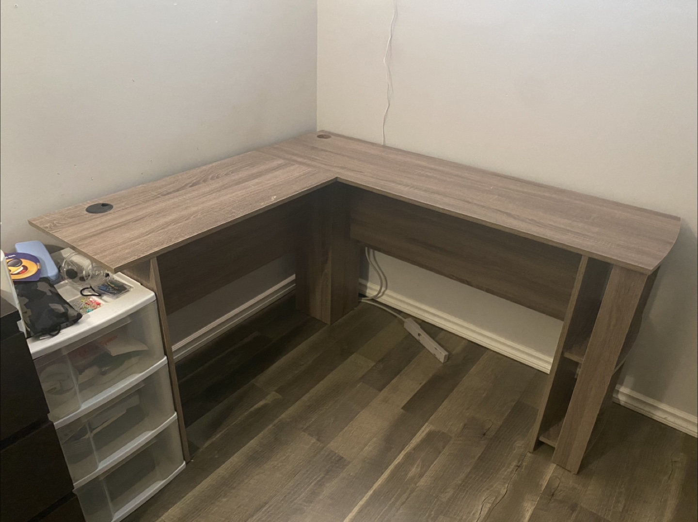 L-Shaped Corner Desk