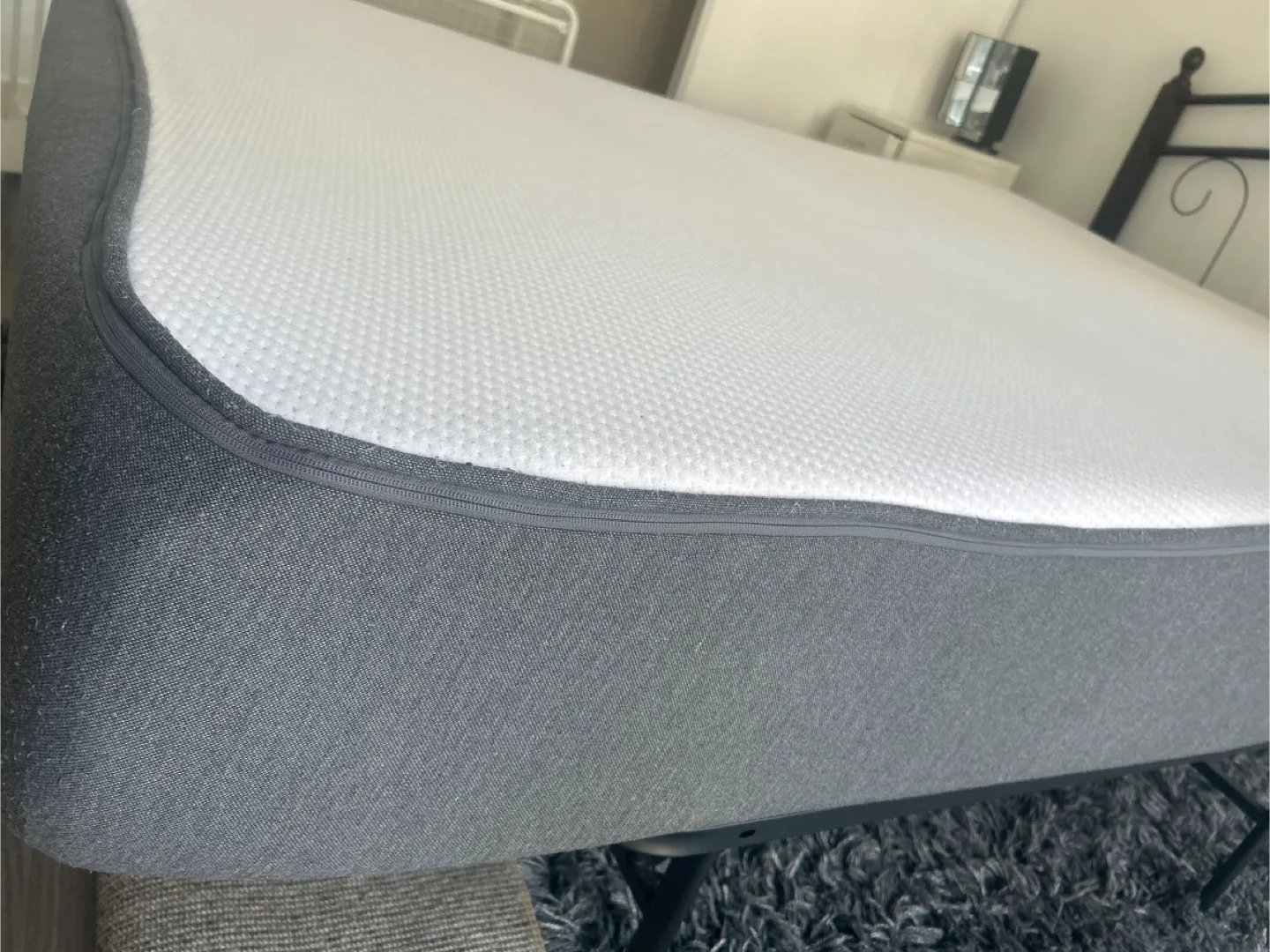 Queen Mattress thumbnail