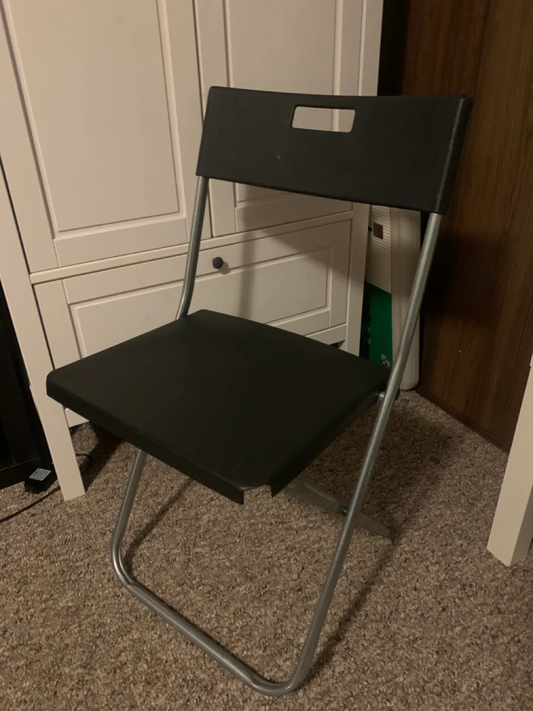Black Folding Chair - Great for Small Spaces! image indicator(2)