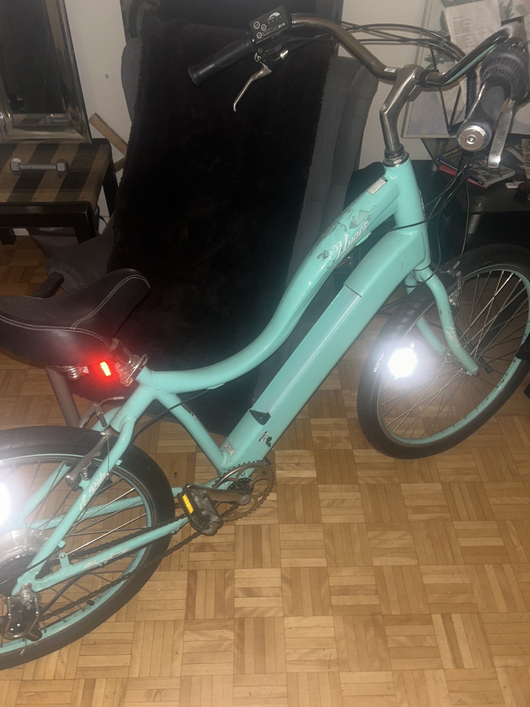 Hyper E-Ride Electric Bike - Mint Green