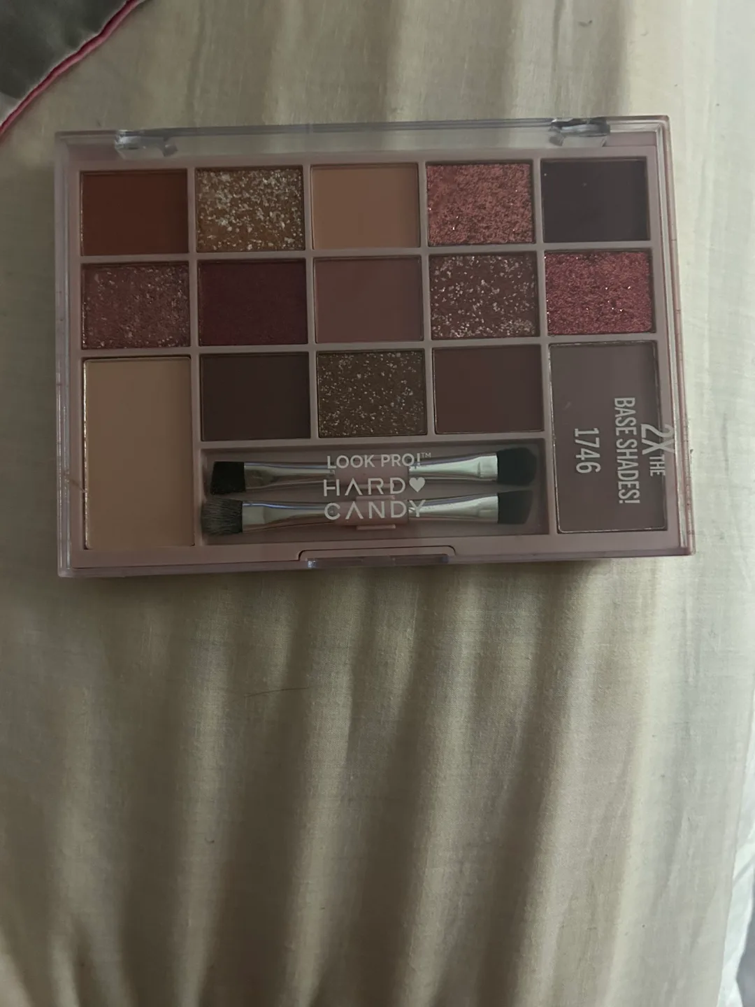 Hard Candy Look Pro! Eyeshadow Palette thumbnail