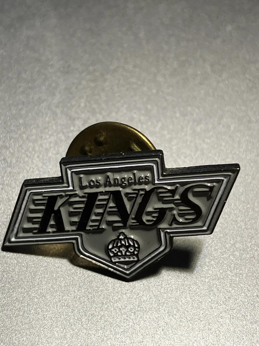 Los Angeles Kings NHL Pin thumbnail