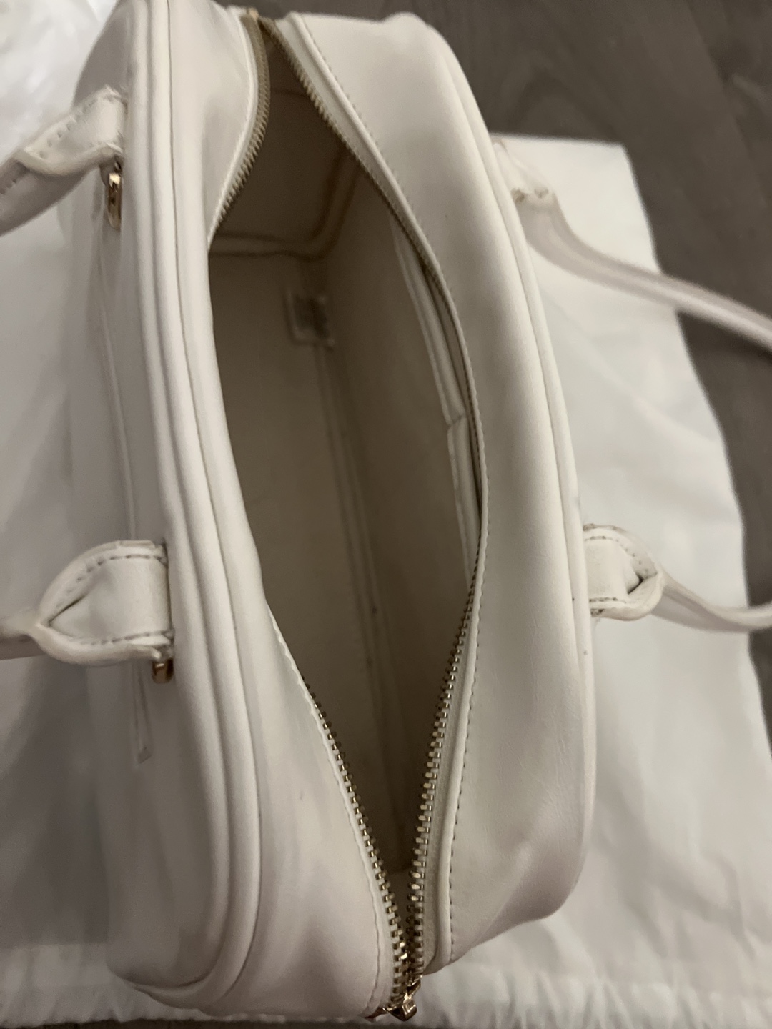 Stand oil chubby bag cream colour - photo 4