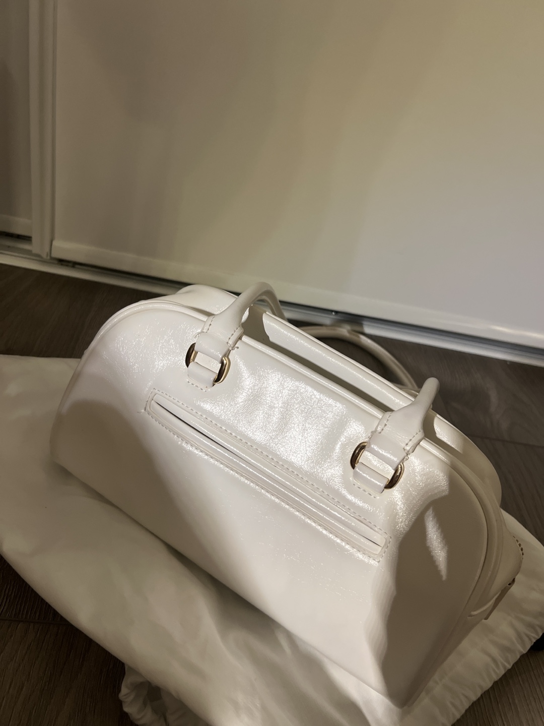 Stand oil chubby bag cream colour - photo 3