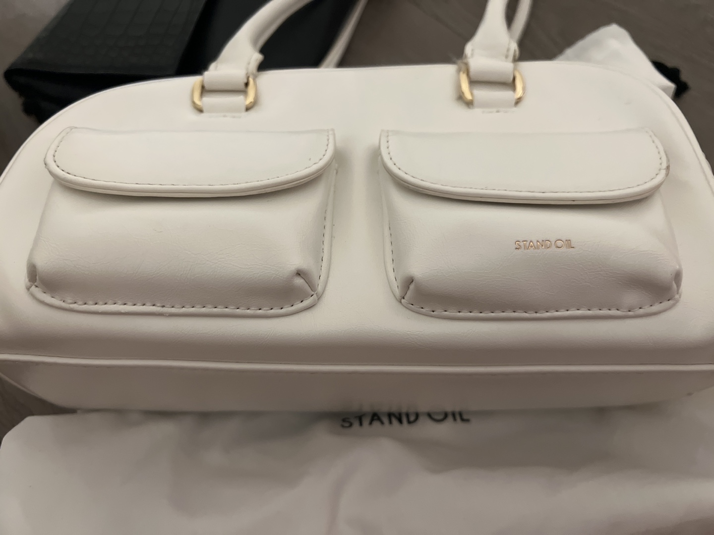 Stand oil chubby bag cream colour - photo 2