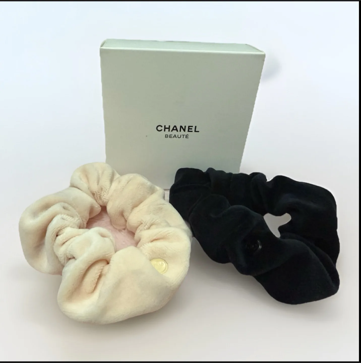 Chanel Beaute Hair Scrunchies - Beige & Black thumbnail