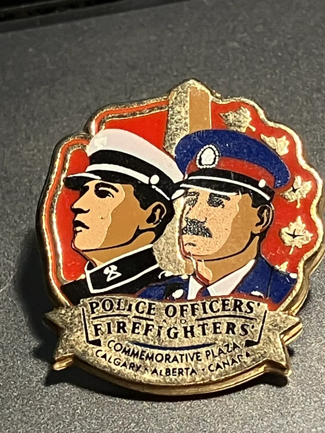 Calgary police officer & firefighter pin thumbnail