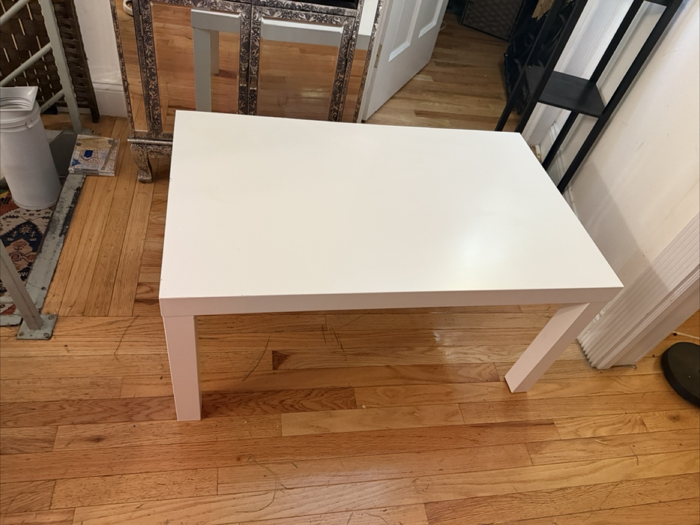 White Coffee Table - photo 2