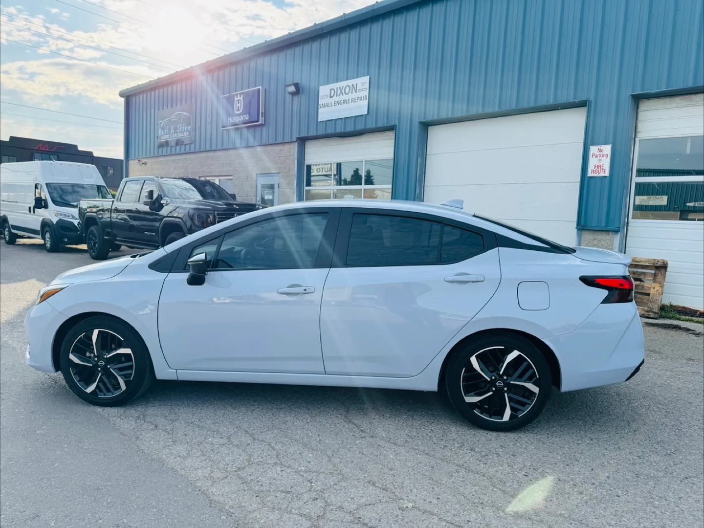 2024 Nissan Versa SR image indicator(6)