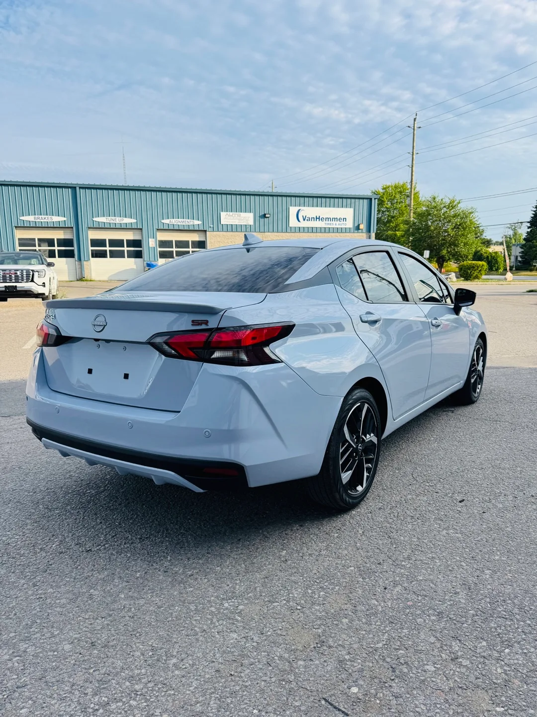 2024 Nissan Versa SR image indicator(4)